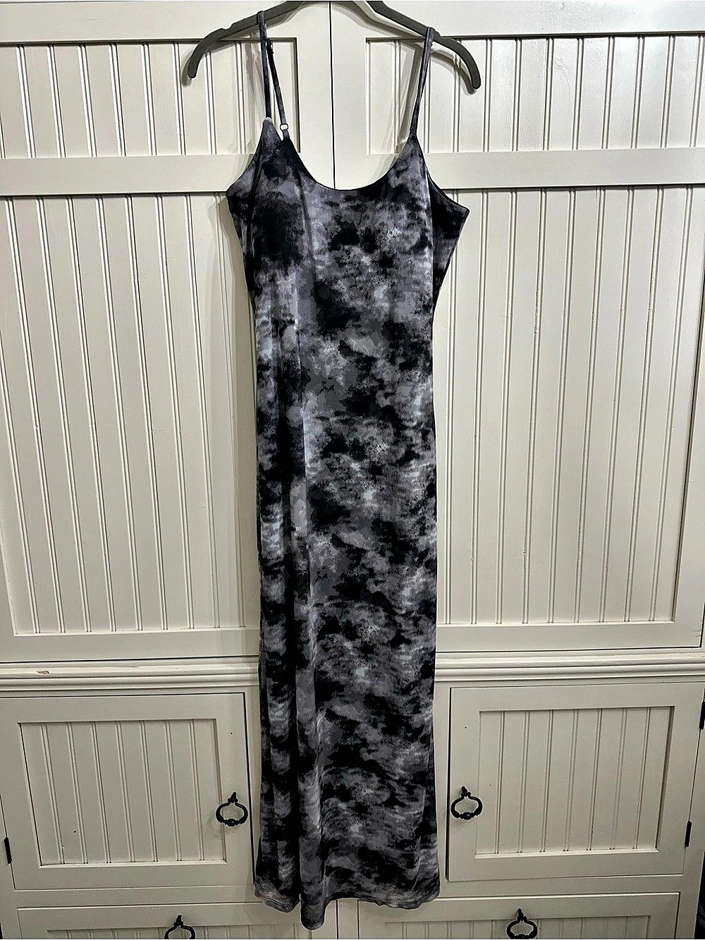 No Boundaries Women's Tie-Dye Maxi Dress Size Large Like New